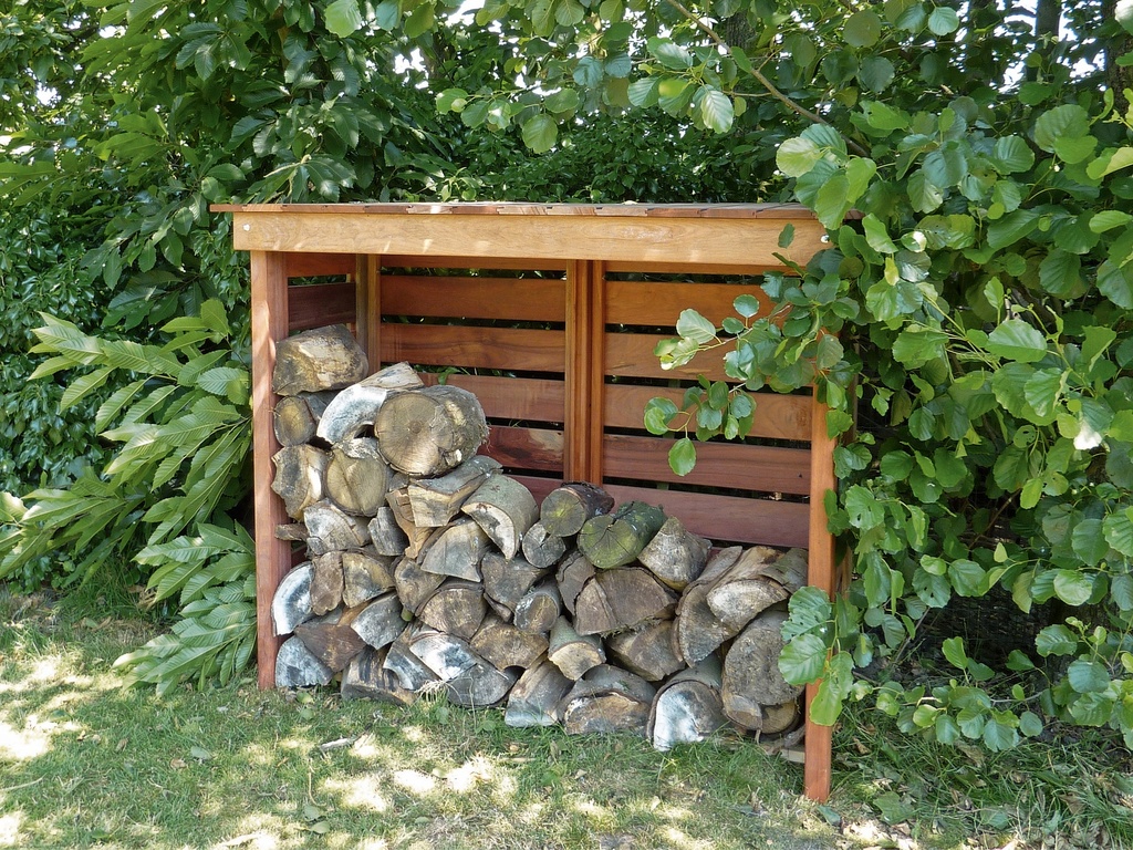 ABRI BOIS DE CHAUFFAGE PADOUCK 195CM DANS LE SOL